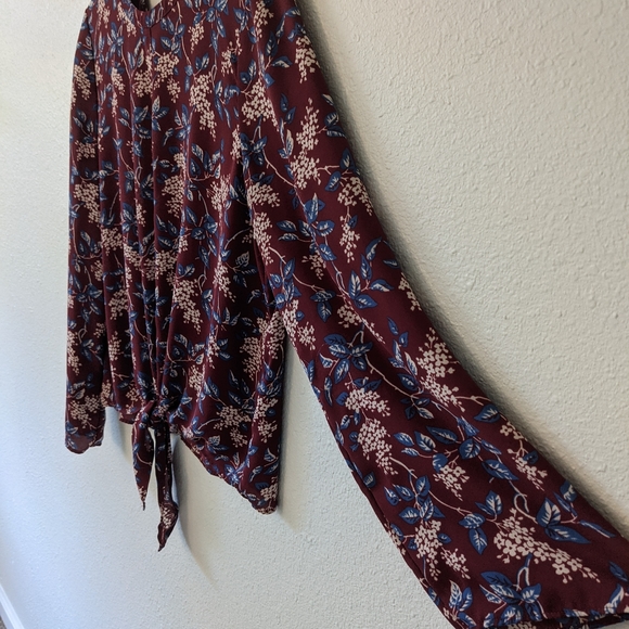 MADEWELL Bell-Sleeve Tie Top in Antique Flora - Picture 5 of 9